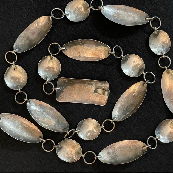 AUTHENTIC NATIVE AMERICAN STERLING SILVER AND TURQUOISE CONCHO BELT 🔥VINTAGE - Picture 7 of 11